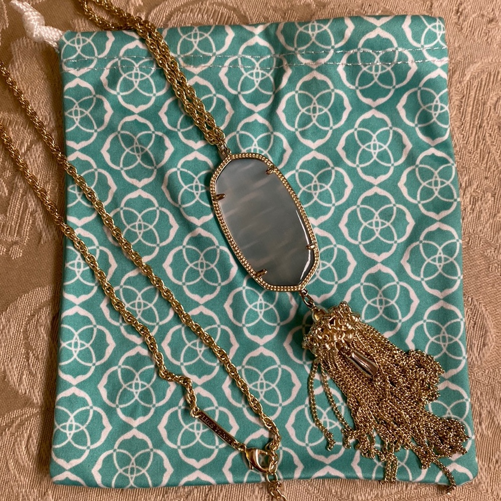 Kendra Scott Rayne necklace in gold/light grey